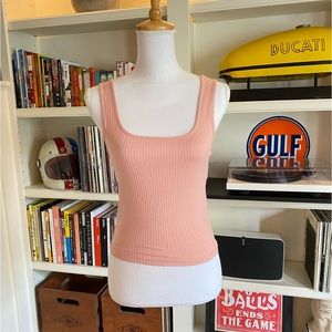 Dusty pink cropped tank